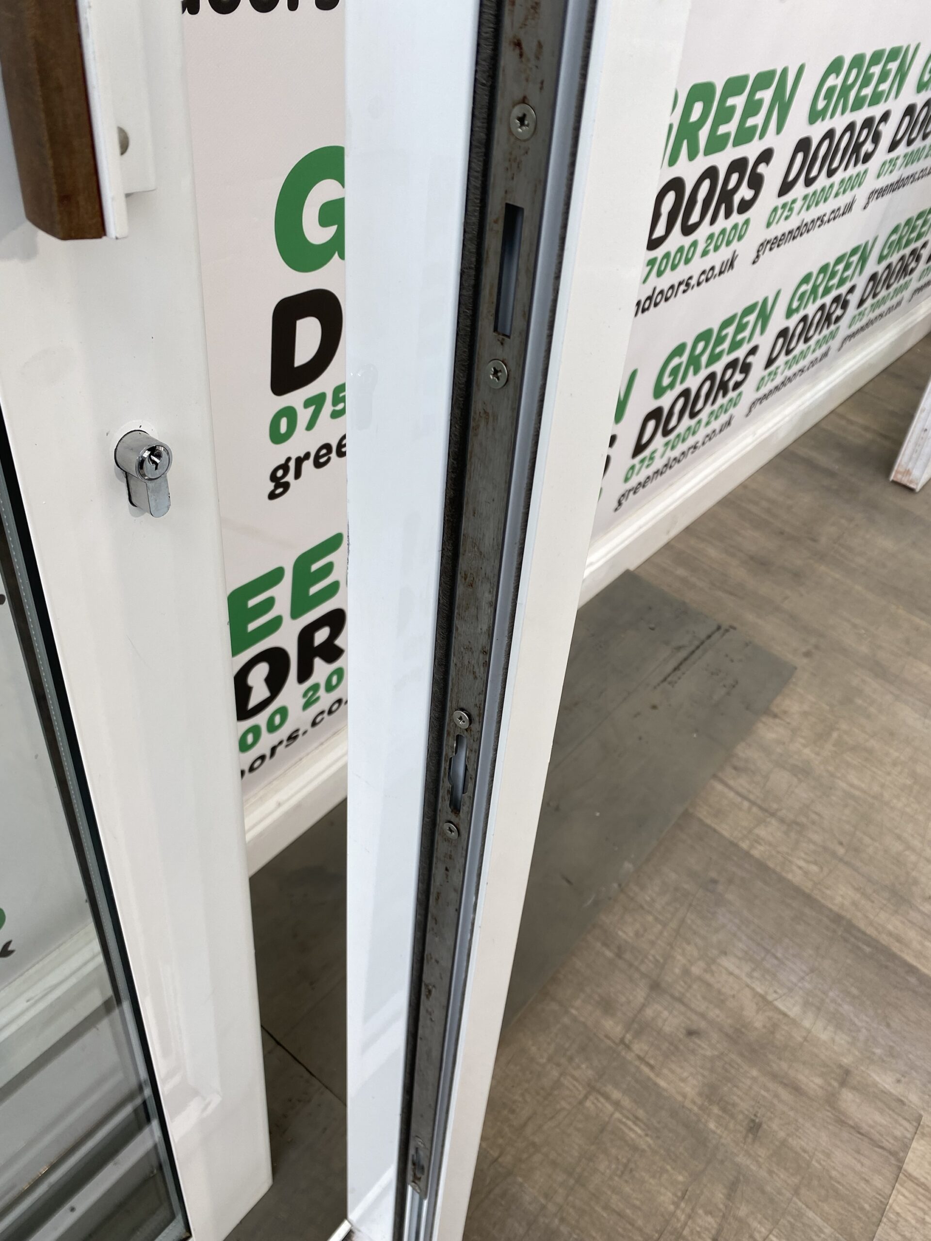 ALUMINUM SLIDING DOORS USED PATIO DOOR EXTERNAL EXTERIOR WHITE DOUBLE