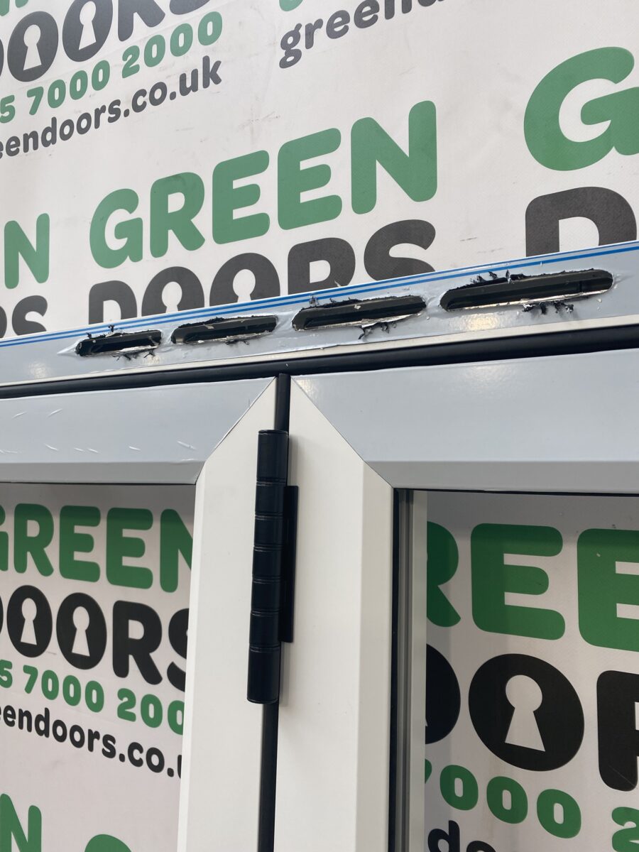 EVEREST ALUMINUM BIFOLD DOORS SLIDING FOLDING EXTERNAL EXTERIOR WHITE