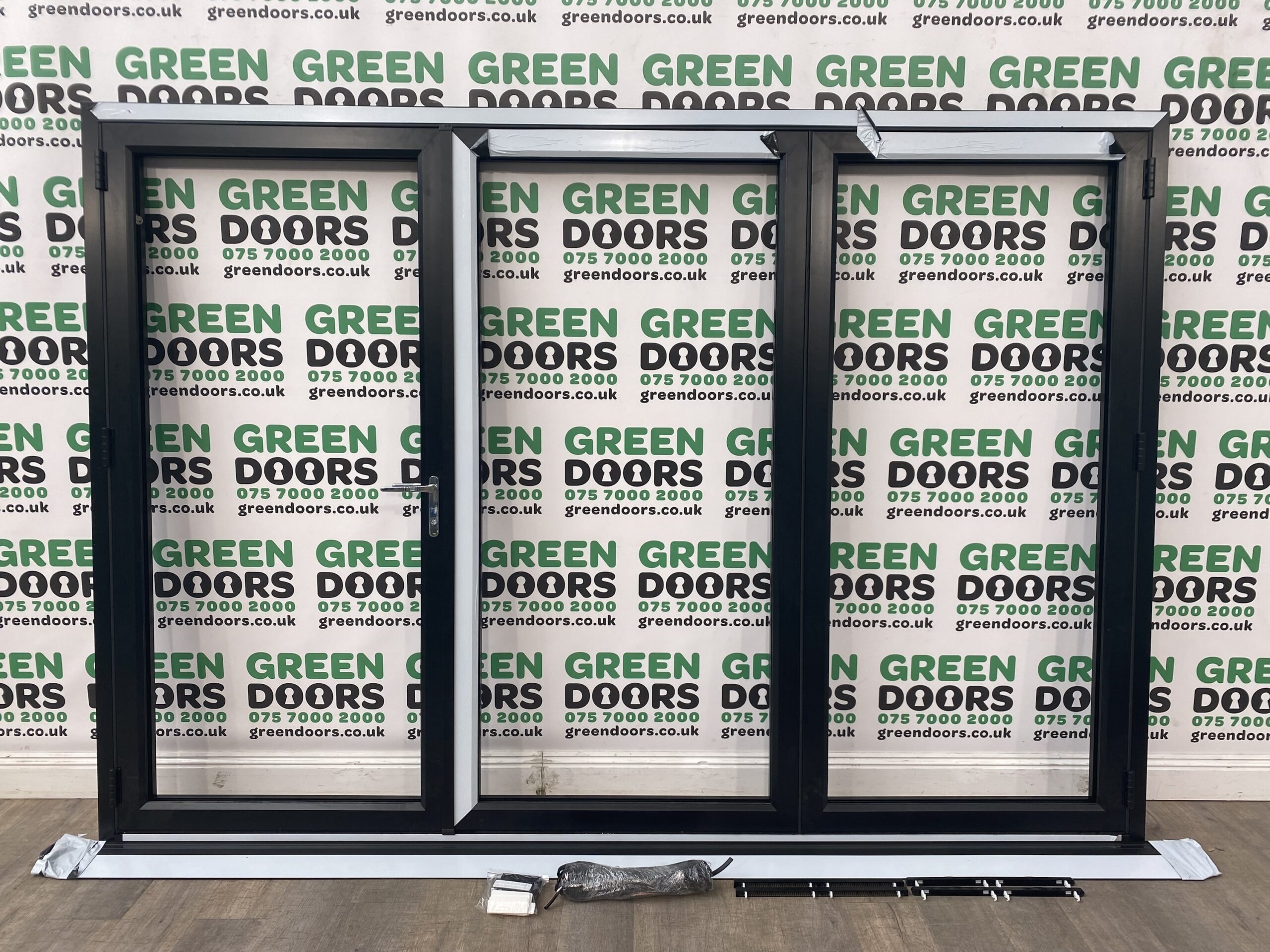 Everest Aluminium Black Bifolding Doors Green doors