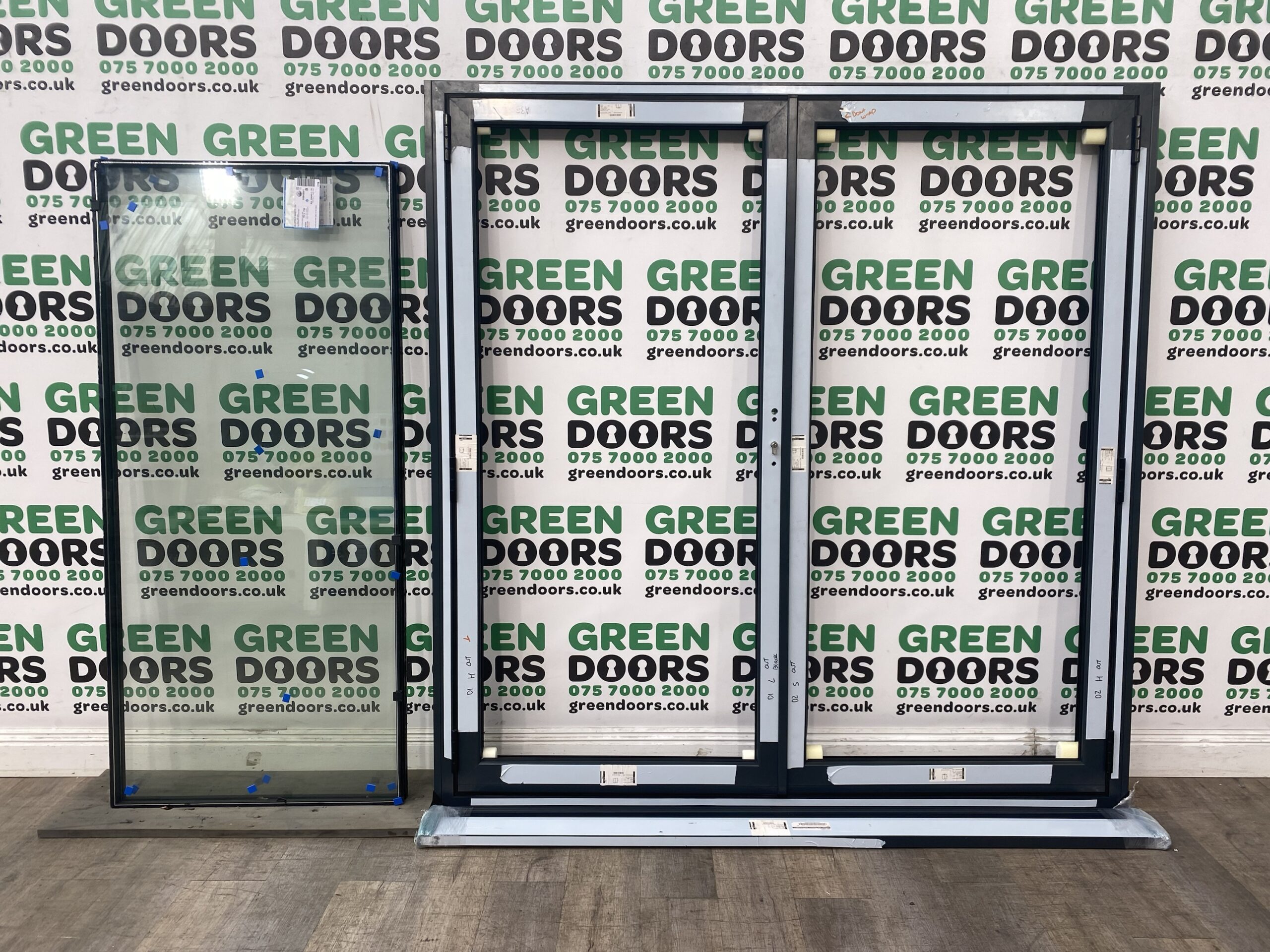 ALUK Aluminium Anthracite Grey French Doors Green doors